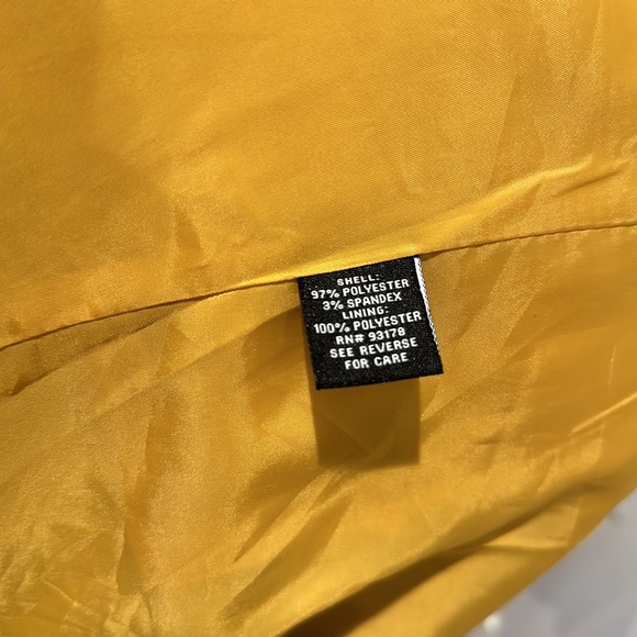 Yellow Blazer - Size 8 - Picture 6 of 6